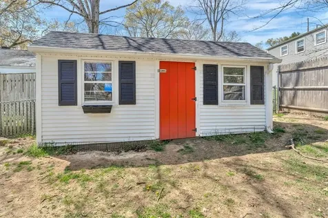 17 Pine Avenue Coventry RI 02816