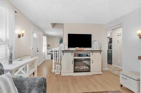 17 Pine Avenue Coventry RI 02816