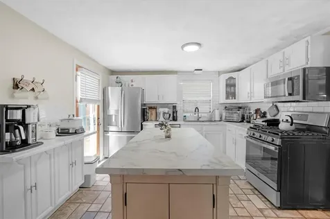 17 Pine Avenue Coventry RI 02816