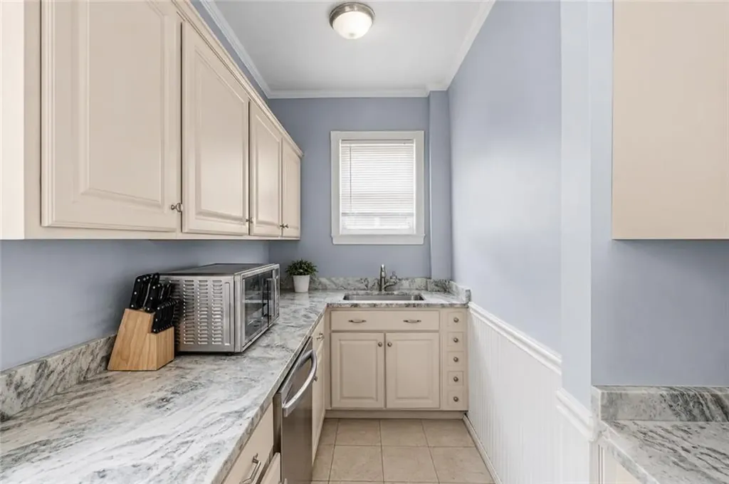 66 Armstrong Avenue Providence RI 02903