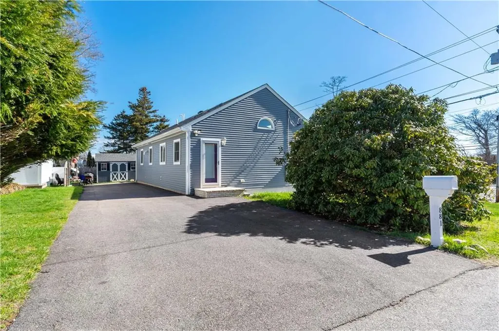 881 Point Judith Road Narragansett RI 02882