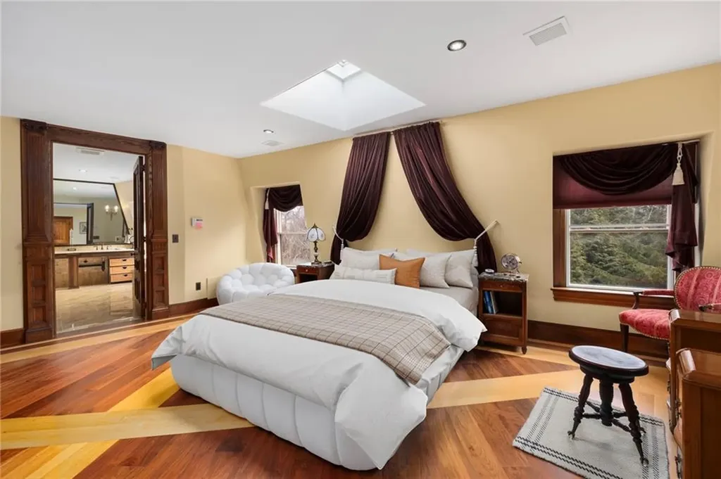 60 Old Beach Road Newport RI 02840