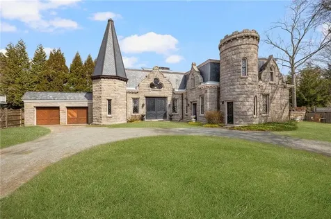60 Old Beach Road Newport RI 02840
