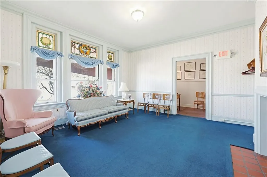 1501 Lonsdale Avenue Lincoln RI 02865