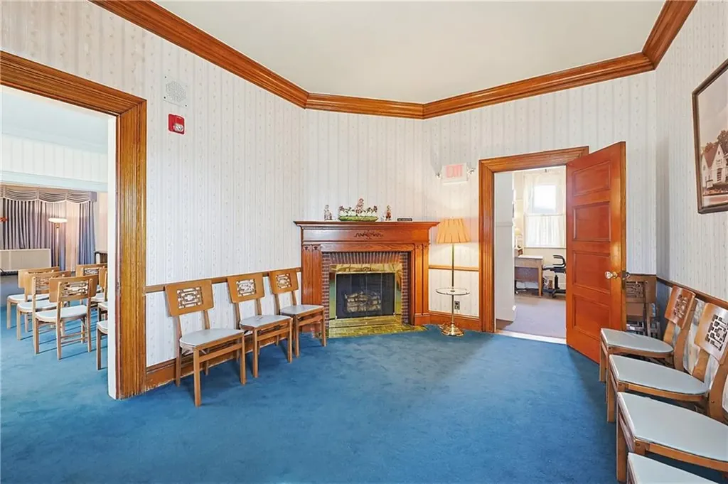 1501 Lonsdale Avenue Lincoln RI 02865