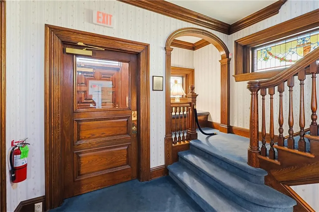 1501 Lonsdale Avenue Lincoln RI 02865