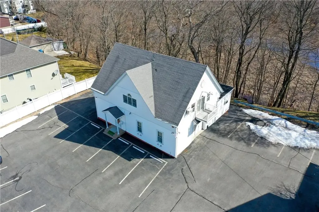 1501 Lonsdale Avenue Lincoln RI 02865