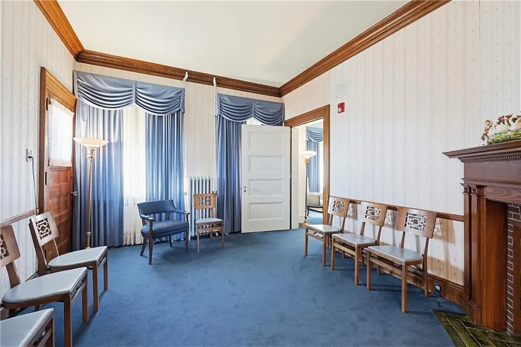 1501 Lonsdale Avenue Lincoln RI 02865