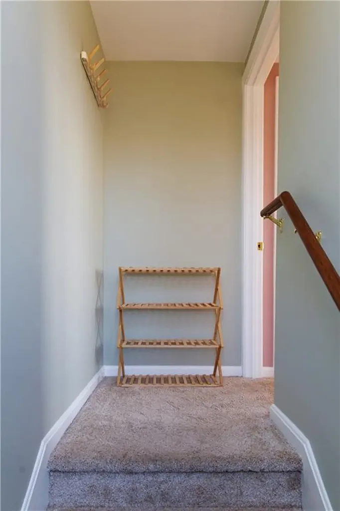 114 Girard Avenue Newport RI 02840