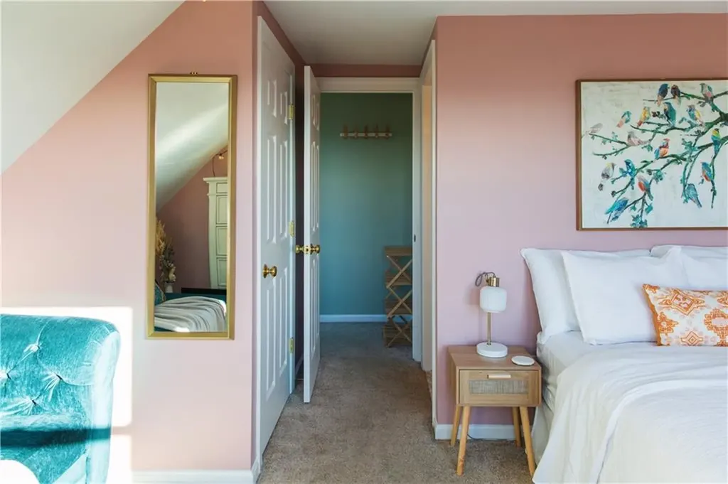 114 Girard Avenue Newport RI 02840