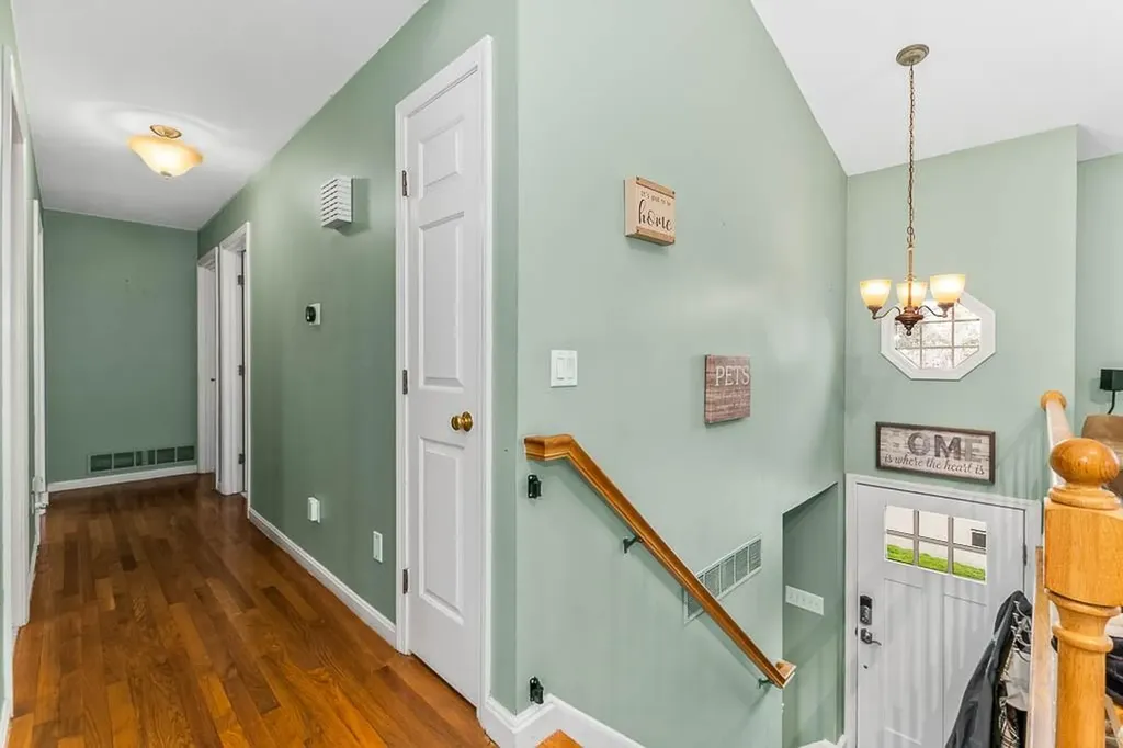 23 Detroit Avenue Warren RI 02885