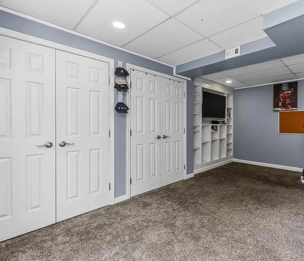 23 Detroit Avenue Warren RI 02885