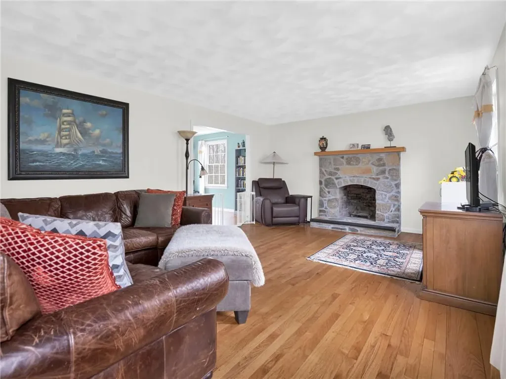 16 Whippoorwill Way West Greenwich RI 02817