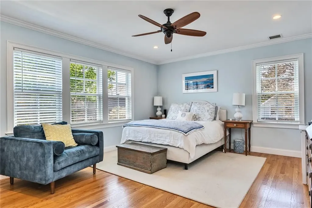 285 Narragansett Avenue Barrington RI 02806