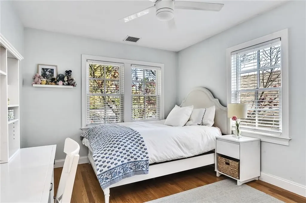 285 Narragansett Avenue Barrington RI 02806