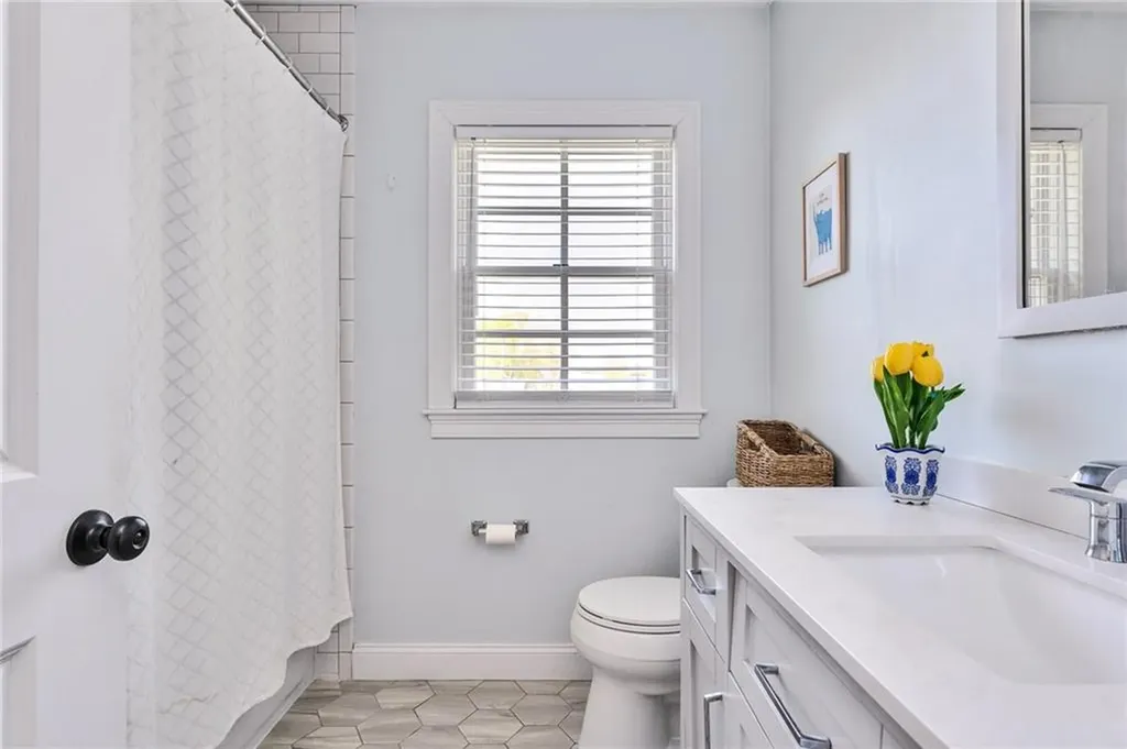285 Narragansett Avenue Barrington RI 02806