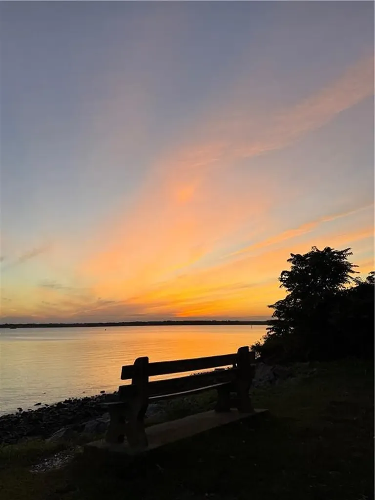 285 Narragansett Avenue Barrington RI 02806