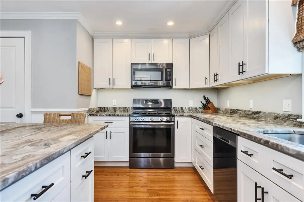 285 Narragansett Avenue Barrington RI 02806