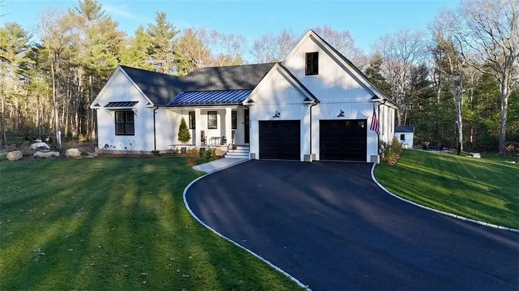 3 William Nichols Road West Greenwich RI 02817