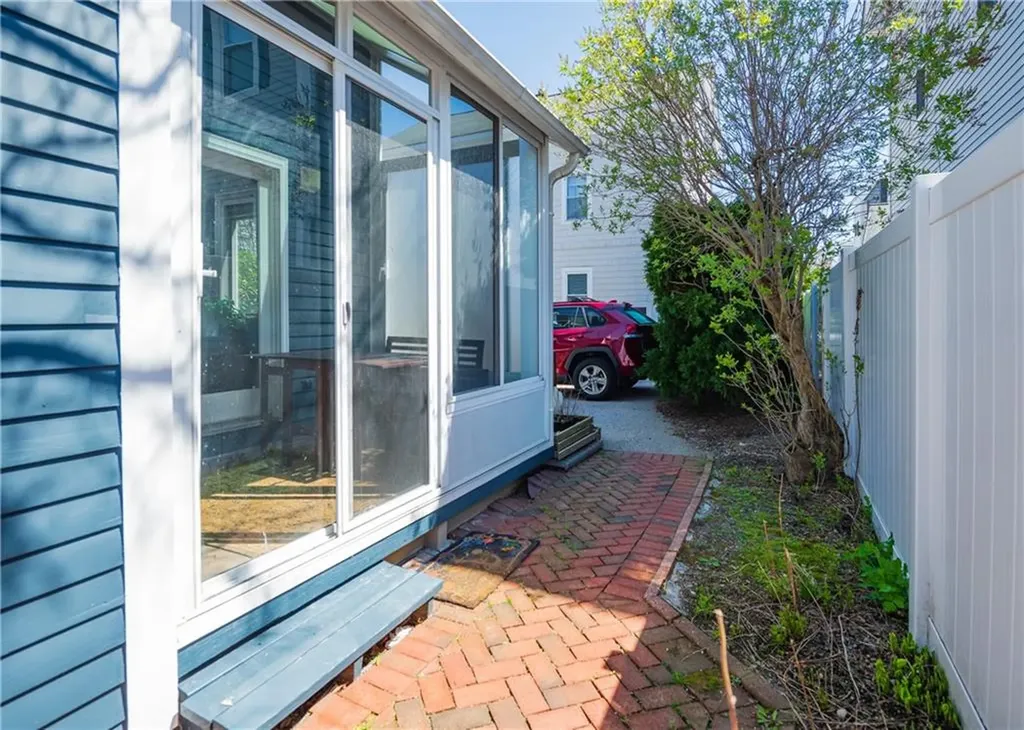 5 Amy Street Providence RI 02906