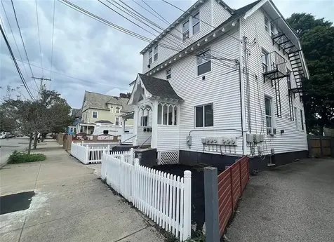 25 Wesleyan Avenue Providence RI 02907