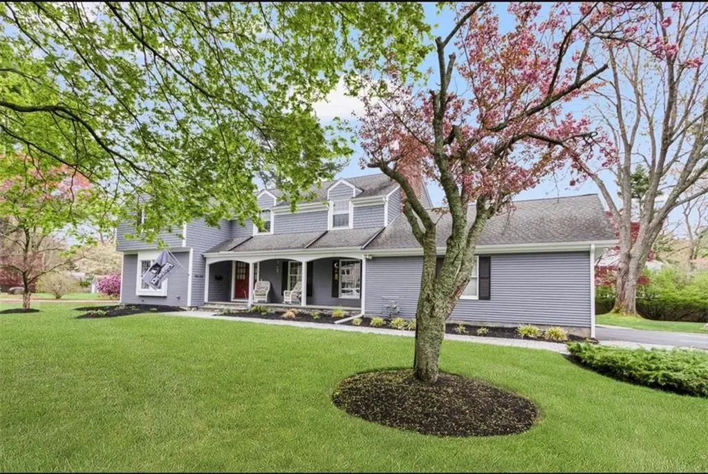 1 Pierce Court Barrington RI 02806