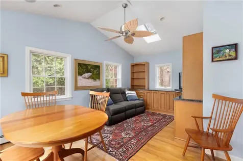 1 Pierce Court Barrington RI 02806
