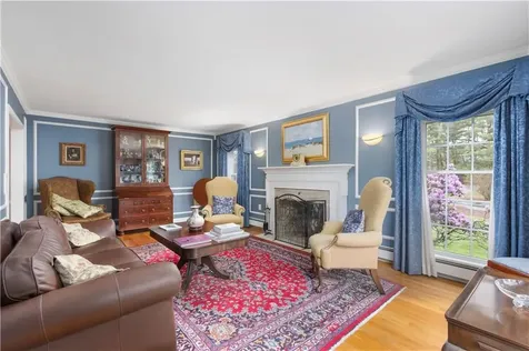 1 Pierce Court Barrington RI 02806
