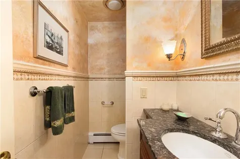 1 Pierce Court Barrington RI 02806