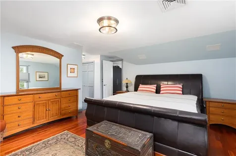 1 Pierce Court Barrington RI 02806