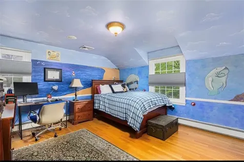 1 Pierce Court Barrington RI 02806