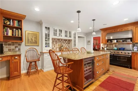 1 Pierce Court Barrington RI 02806