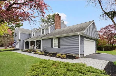 1 Pierce Court Barrington RI 02806