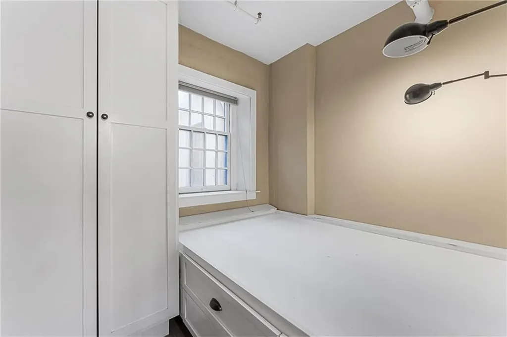 65 Weybosset Street Providence RI 02903