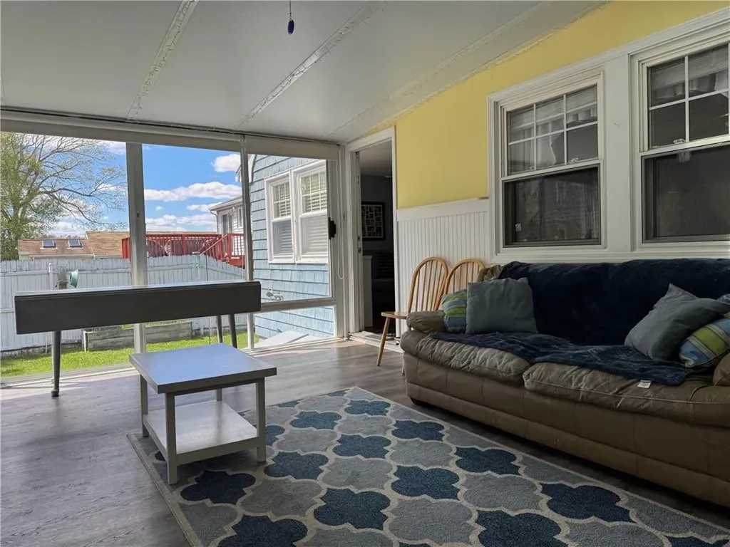 150 Salem Avenue Cranston RI 02920
