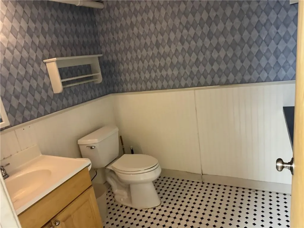 150 Salem Avenue Cranston RI 02920