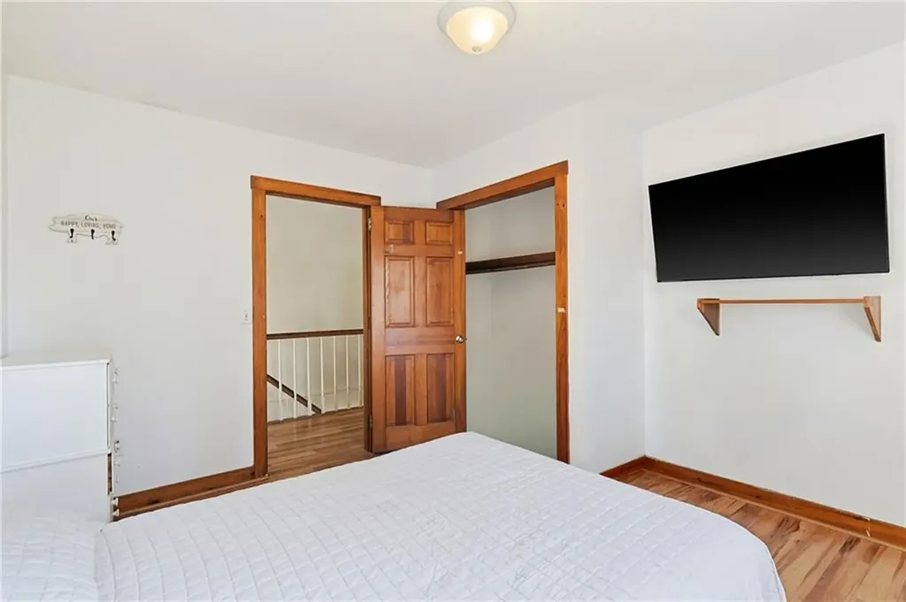 68 Pershing Avenue Tiverton RI 02878