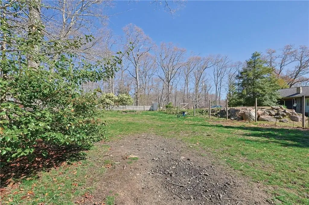 68 Pershing Avenue Tiverton RI 02878