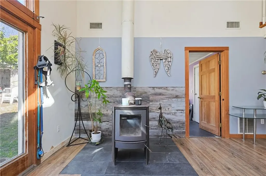 68 Pershing Avenue Tiverton RI 02878
