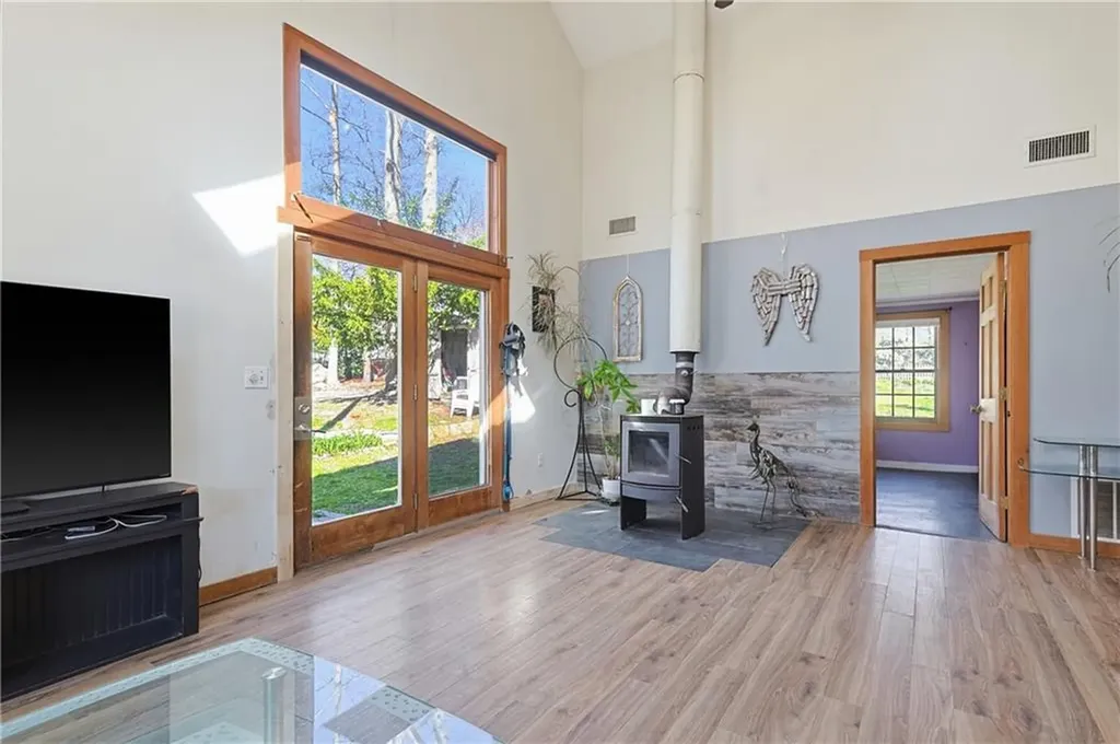 68 Pershing Avenue Tiverton RI 02878