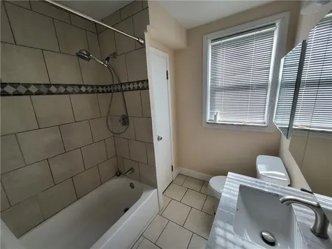 406 Admiral Street Providence RI 02908