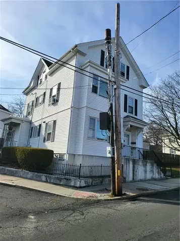 406 Admiral Street Providence RI 02908