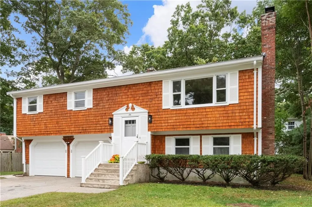 6 Acre Avenue Barrington RI 02806