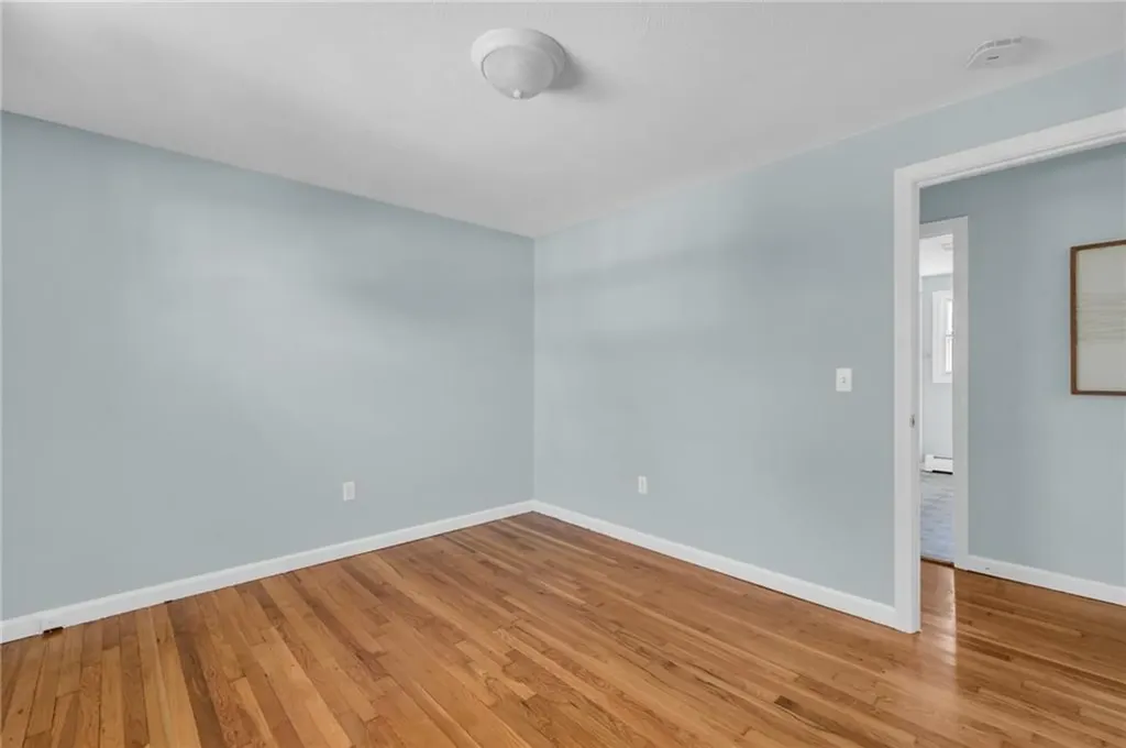 6 Acre Avenue Barrington RI 02806