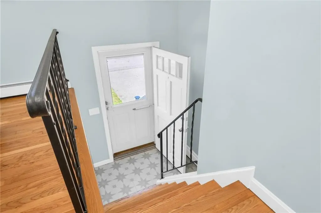 6 Acre Avenue Barrington RI 02806