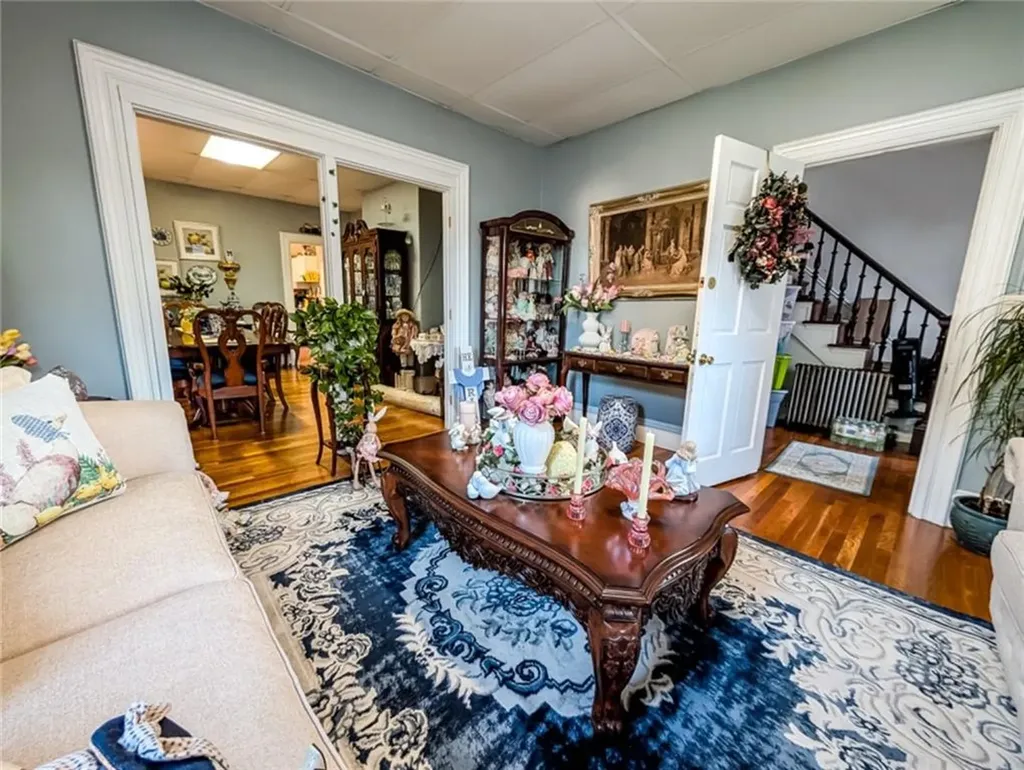 20 Henry Street Cranston RI 02905