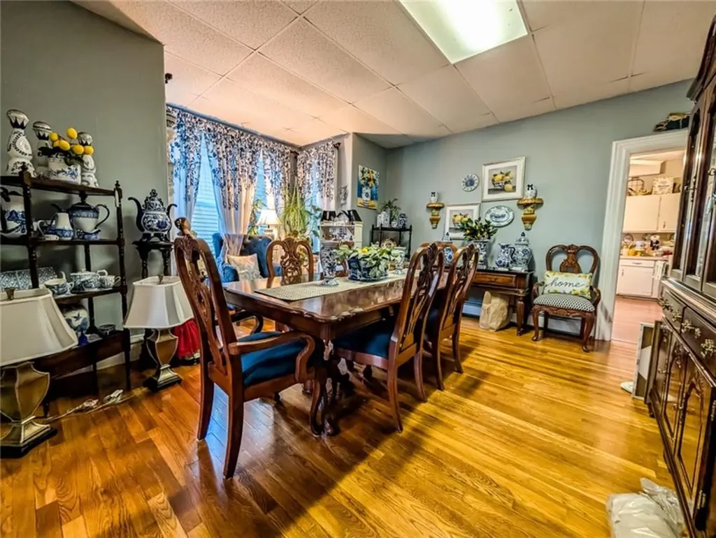 20 Henry Street Cranston RI 02905