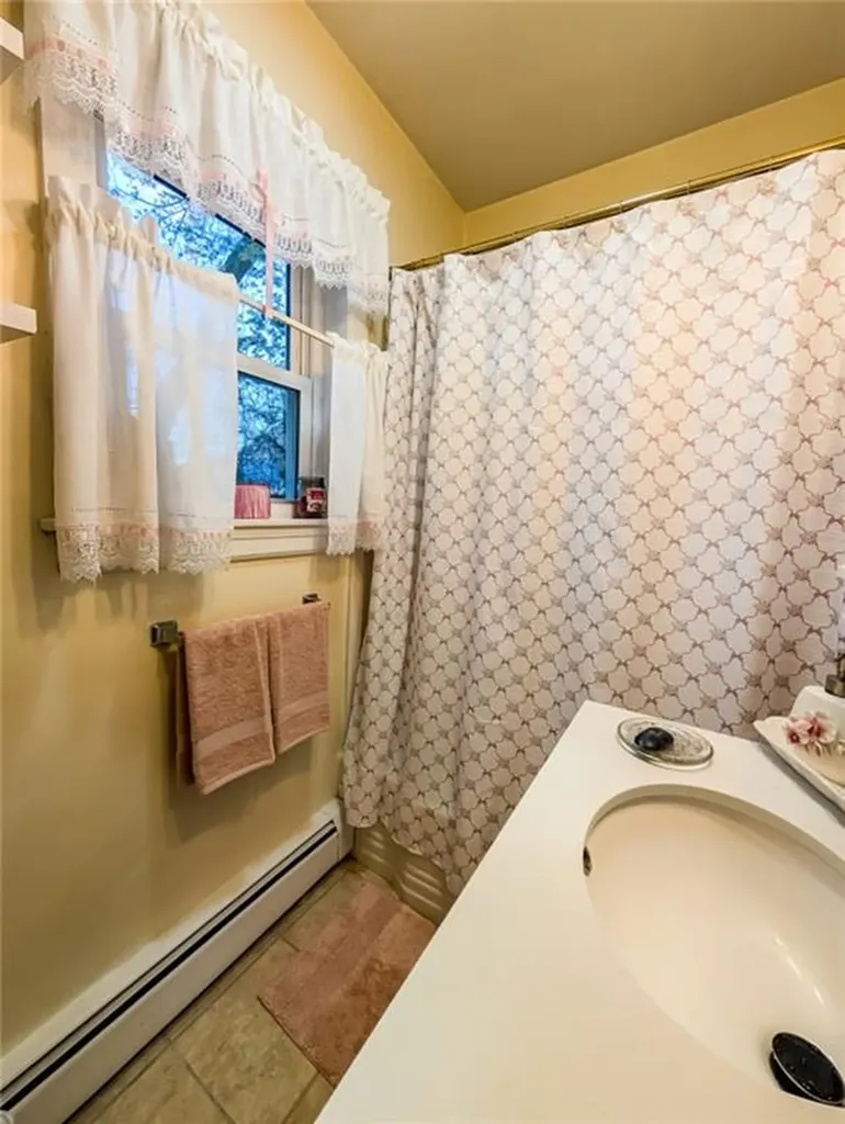 20 Henry Street Cranston RI 02905