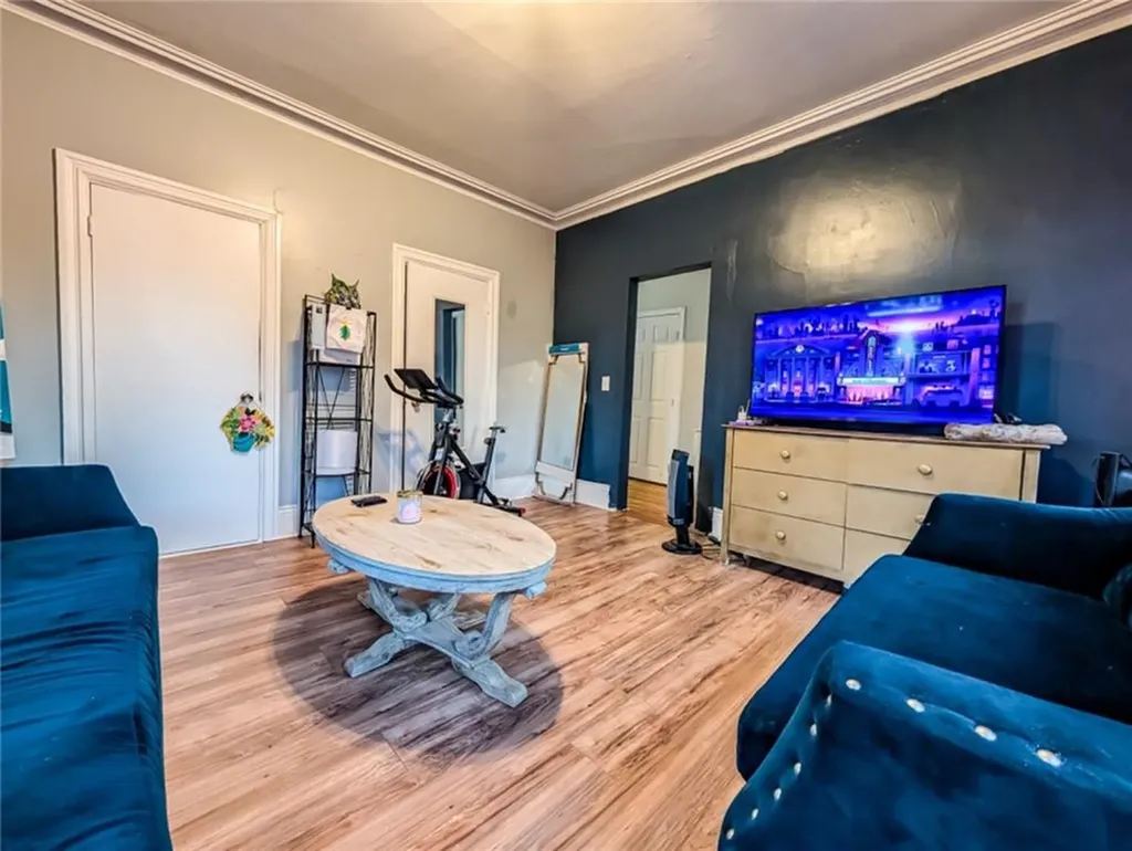 20 Henry Street Cranston RI 02905