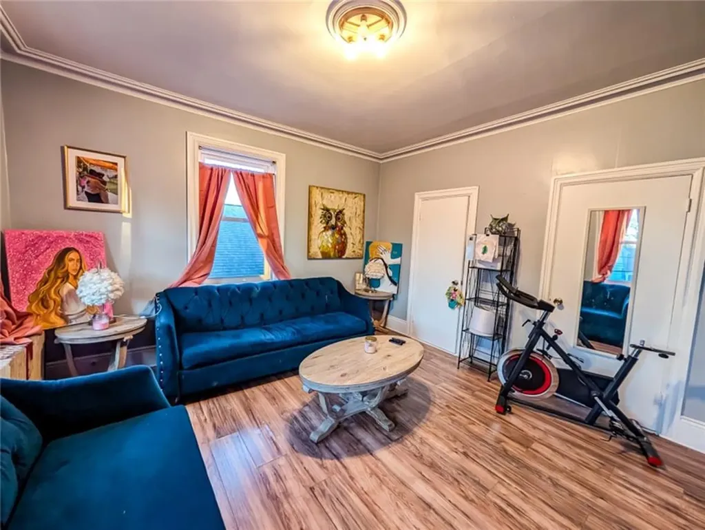 20 Henry Street Cranston RI 02905